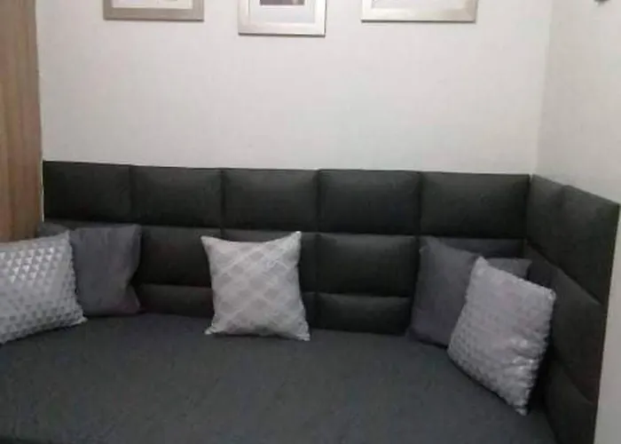 The Donegal With Wi-fi Netflix Parking With Fee 4*
